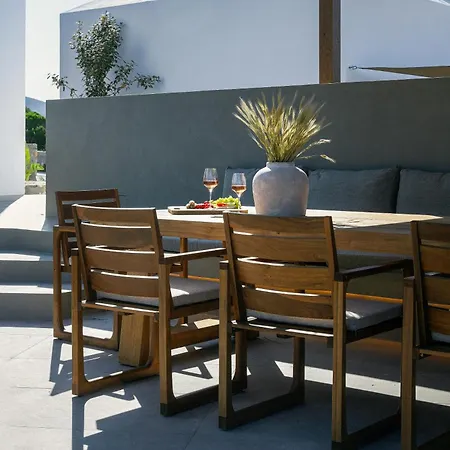 Anoterra -auralis Villa Ampelas
